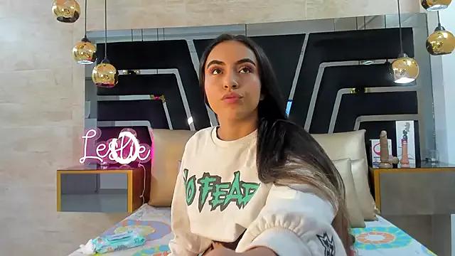 Leslie_Bussh_ from StripChat is Freechat