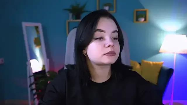 leslierowe_ from StripChat is Freechat