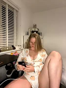 lexirxse from StripChat is Freechat