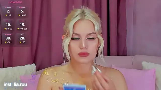 LIA_KITTY from StripChat is Freechat
