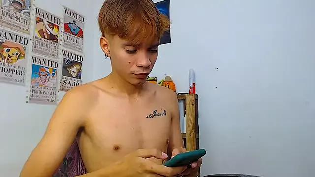 Liam_and_Milan from StripChat is Freechat