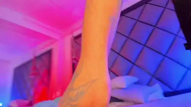 Entertain your itch for girls livestreamers with our collection of stunning models, skilled in the art of temptation and delight.