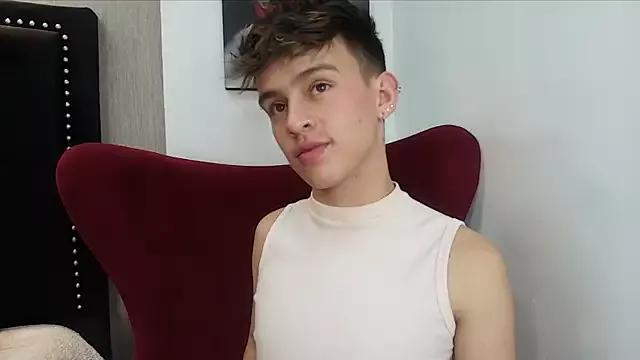 LiamWildx20 from StripChat is Freechat