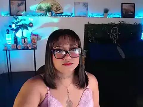 LiaScarlett from StripChat is Freechat