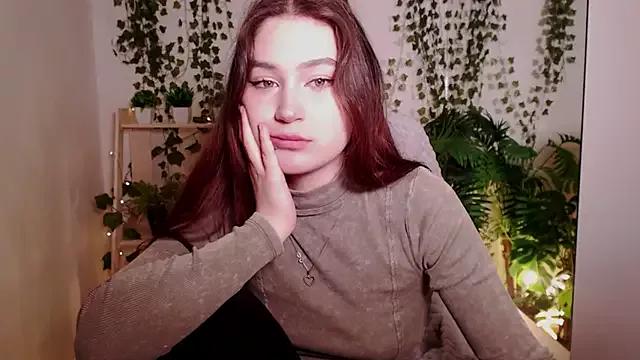 Lili_Luuu from StripChat is Freechat
