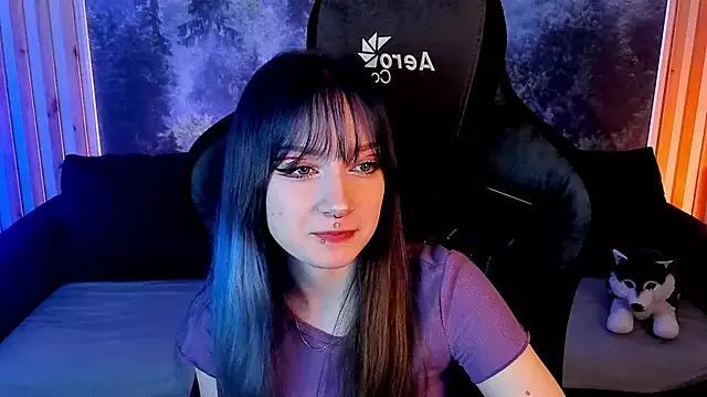 LiliLuna from StripChat is Freechat