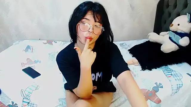 lilith_sexy19 from StripChat is Freechat