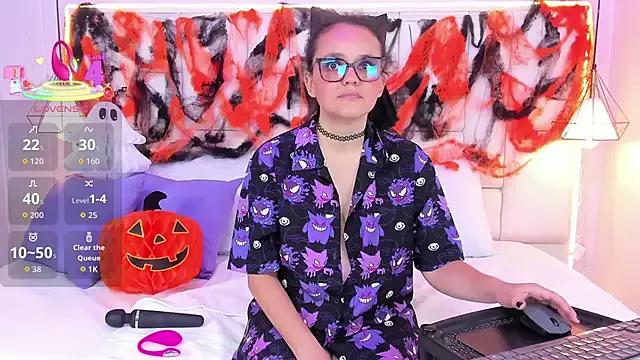 LilithValmare from StripChat is Freechat