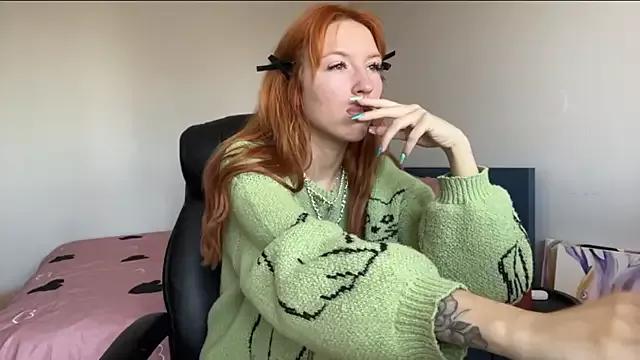 LillyMays from StripChat is Freechat