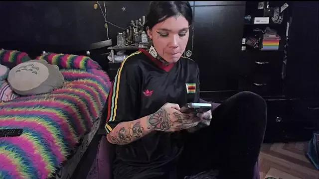 Lilmarieee from StripChat is Freechat