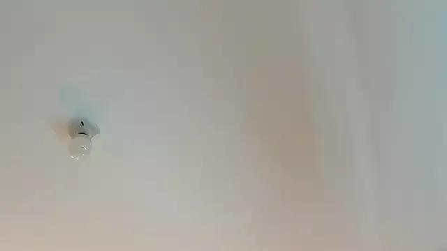 Lily666_ from StripChat is Freechat