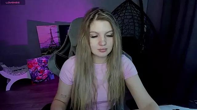 Entertain your itch for girls livestreamers with our collection of stunning models, skilled in the art of temptation and delight.