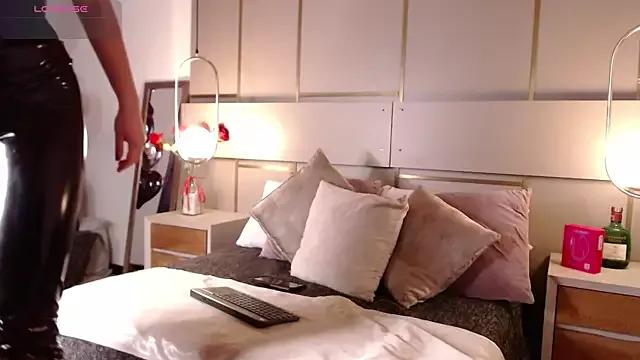 Lina_Montclair from StripChat is Freechat