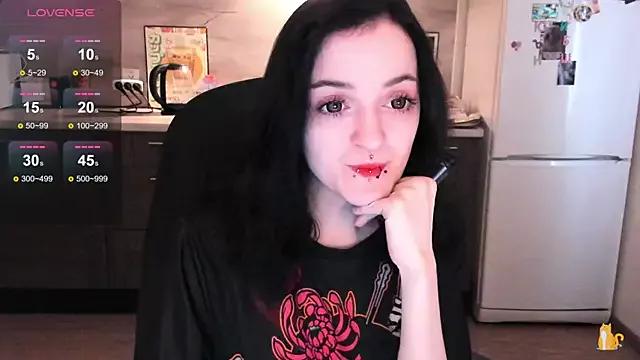 linaa__tyaan from StripChat is Freechat