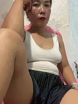 Entertain your itch for girls livestreamers with our collection of stunning models, skilled in the art of temptation and delight.