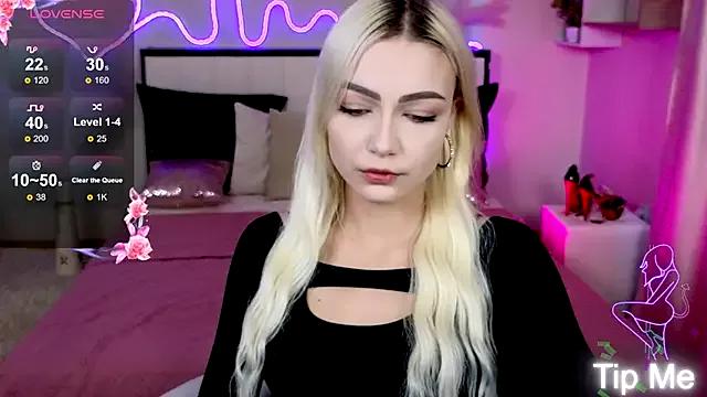 Entertain your itch for girls livestreamers with our collection of stunning models, skilled in the art of temptation and delight.