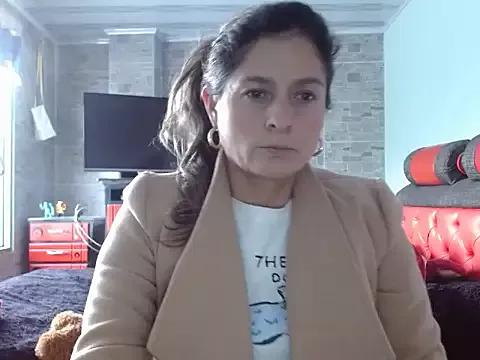 linda-mature43 from StripChat is Freechat