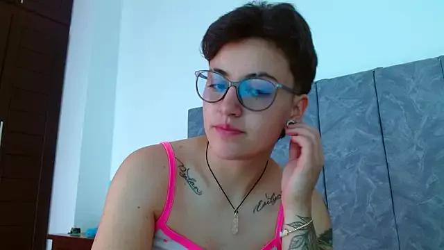 Entertain your itch for girls livestreamers with our collection of stunning models, skilled in the art of temptation and delight.
