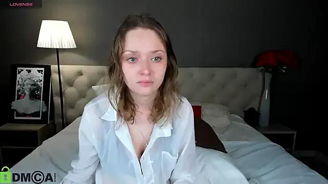 Entertain your itch for girls livestreamers with our collection of stunning models, skilled in the art of temptation and delight.