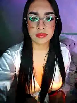 Linda_Saenz_ from StripChat is Freechat