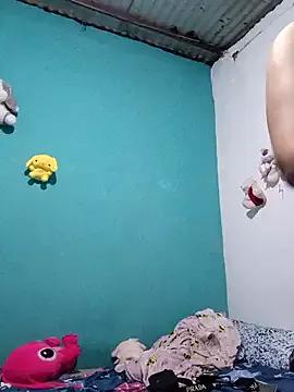 LindaaModel from StripChat is Freechat
