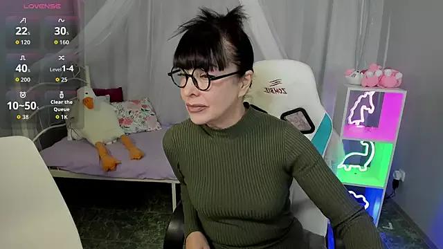 LindaRomero from StripChat is Freechat