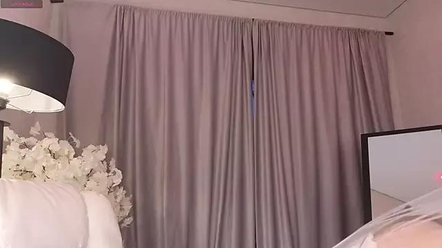 LionKierra from StripChat is Freechat