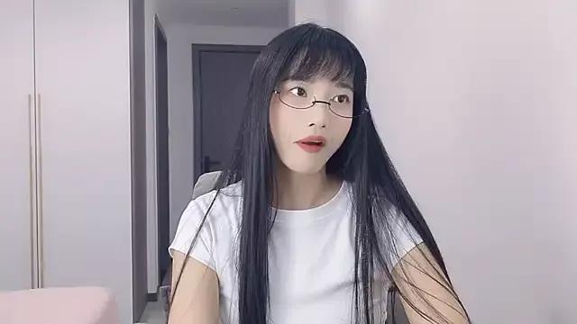 Lisa-3333 from StripChat is Freechat