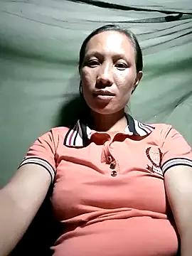 Lisa_pusy from StripChat is Freechat
