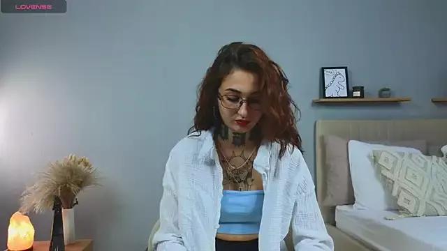 Entertain your itch for girls livestreamers with our collection of stunning models, skilled in the art of temptation and delight.