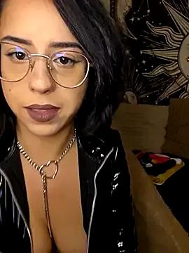 Entertain your itch for girls livestreamers with our collection of stunning models, skilled in the art of temptation and delight.