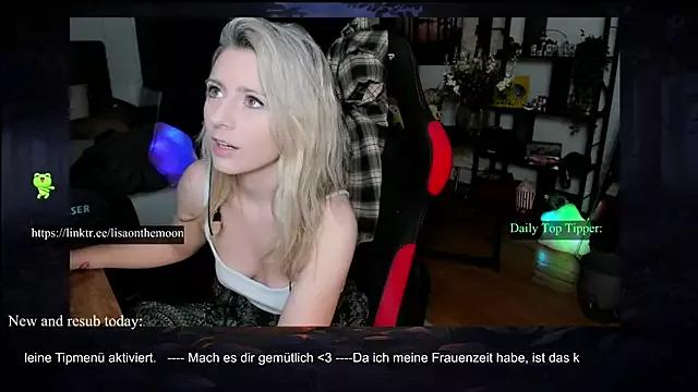 Entertain your itch for girls livestreamers with our collection of stunning models, skilled in the art of temptation and delight.