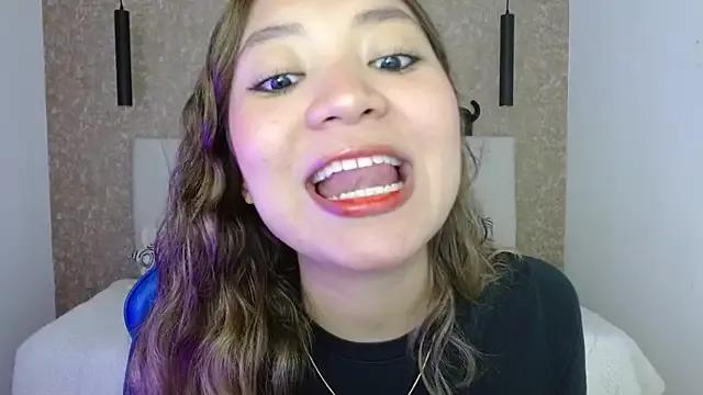 little_annee from StripChat is Freechat