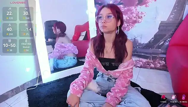 little_ellie_1 from StripChat is Freechat