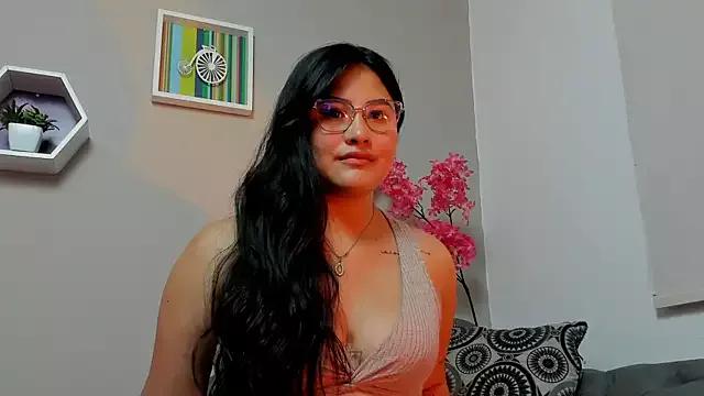 Little_Ivy from StripChat is Freechat