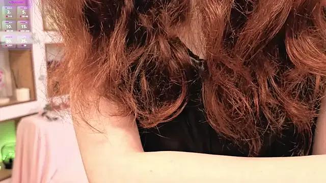 Little_rosy from StripChat is Freechat
