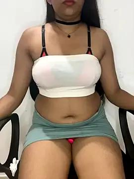 Entertain your itch for girls livestreamers with our collection of stunning models, skilled in the art of temptation and delight.