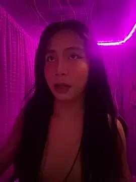 Little_SweetiePie from StripChat is Freechat