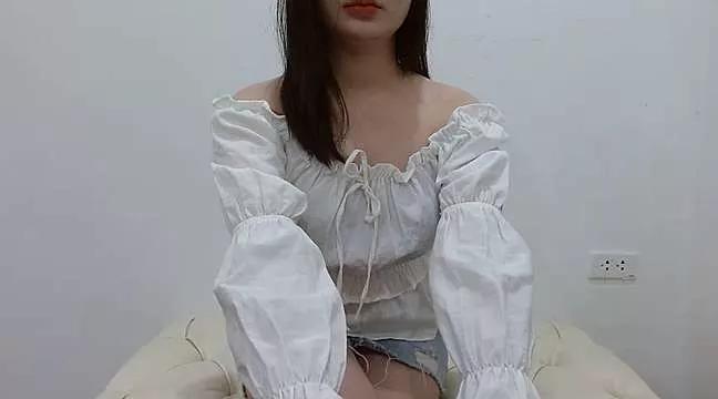 Entertain your itch for girls livestreamers with our collection of stunning models, skilled in the art of temptation and delight.