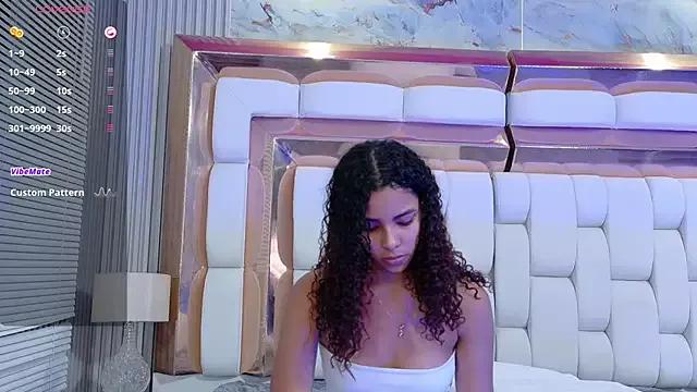 littleebonny from StripChat is Freechat