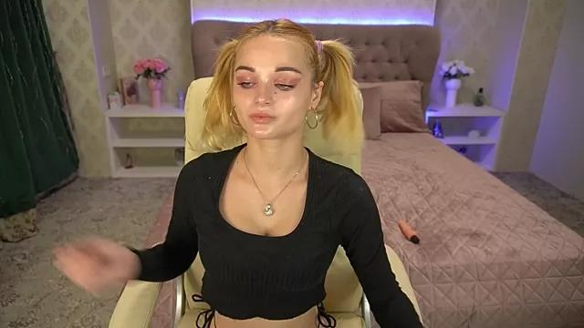 Entertain your itch for girls livestreamers with our collection of stunning models, skilled in the art of temptation and delight.