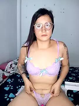 littleemma_777 from StripChat is Freechat