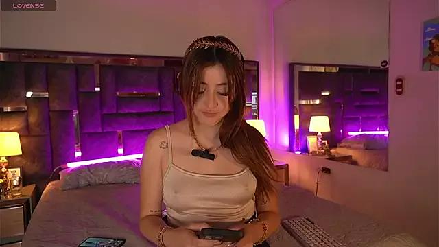 Littlejenn777_ from StripChat is Freechat