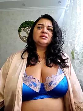 littleRikka from StripChat is Freechat