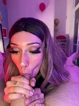 littlewitchxoxo from StripChat is Freechat