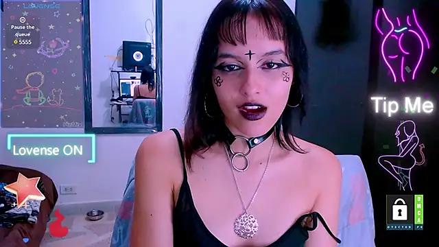 Entertain your itch for girls livestreamers with our collection of stunning models, skilled in the art of temptation and delight.