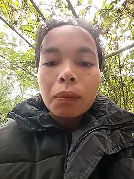 Lmaylili from StripChat is Freechat