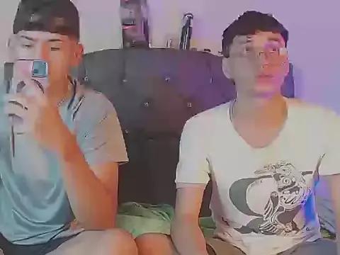 logan_willyams_ from StripChat is Freechat