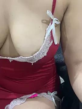 Entertain your itch for girls livestreamers with our collection of stunning models, skilled in the art of temptation and delight.