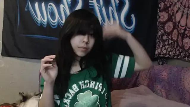 London_Ray from StripChat is Freechat